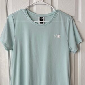 The North Face Women's Medium Mint Green Short Sleeve Tee